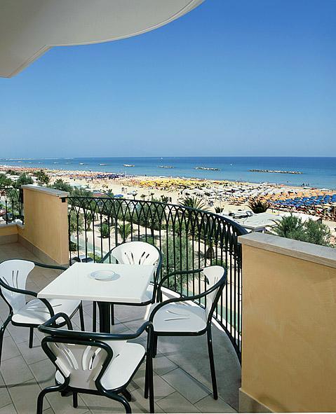 אפרטהוטל סן בנדטו דל טרנטו Beaurivage מראה חיצוני תמונה